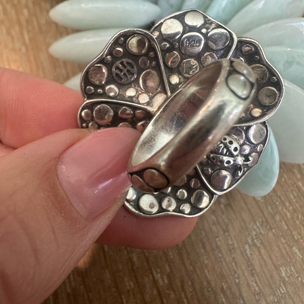John Hardy Sterling Silver Flower Ring - Picture 4 of 4